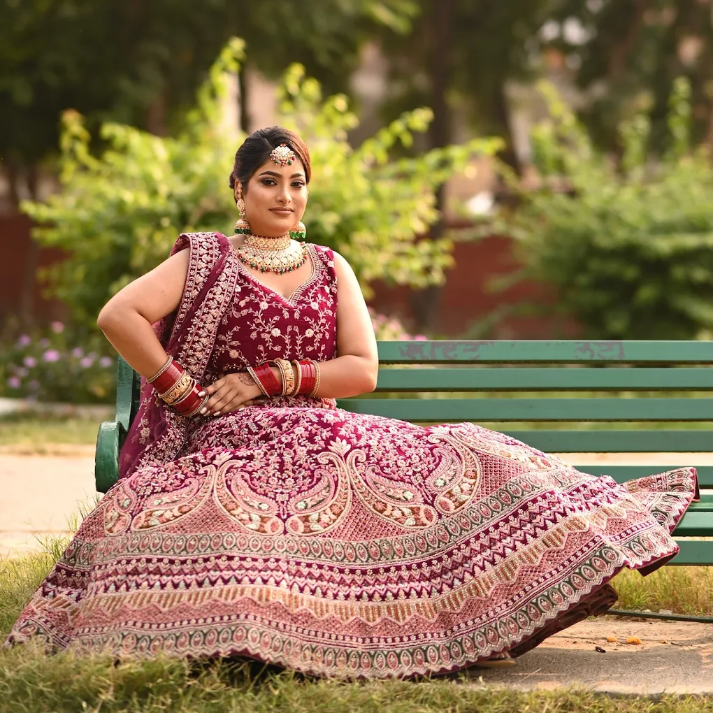 Lakme Academy Powered By Aptech Bathinda:-Best Skin Course Academy in Bathinda