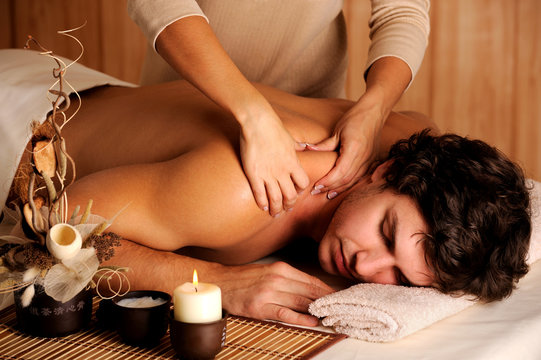 Spa Town Vashi Expert Massage spa Therapies 8976821949